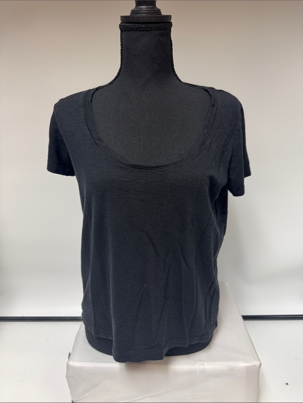 Marine Layer Black Scoop Neck Short Sleeve Tee